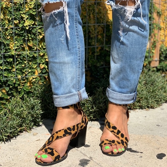Leopard High Block Heel Sandal Ankle Strap Open Toe Shoe Size 6 - Picture 2 of 4